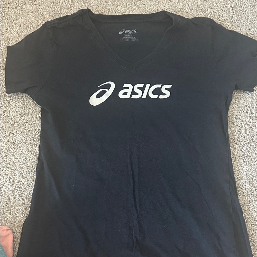 ASICS Women's Black Short Sleeve Tee